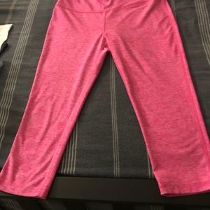 Yoga/ athletic crop pants